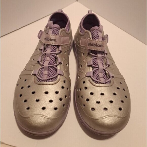 Stride Rite phibian big girls size 5, silver and purple, hook n loop closure - Picture 2 of 11
